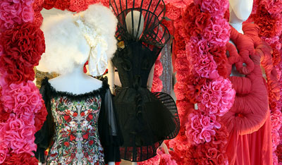 A QUEEN WITHIN: ADORNED ARCHETYPES